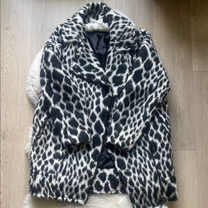 Banana Republic Black & White Leopard Faux Fur Teddy Jacket